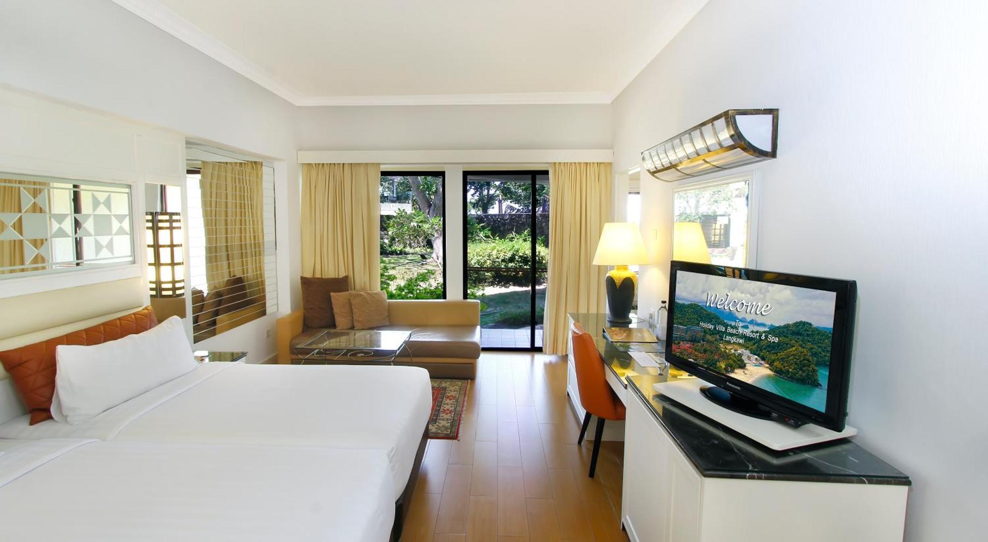Holiday Villa Resort & Beachclub Langkawi Pantai Cenang  Dış mekan fotoğraf