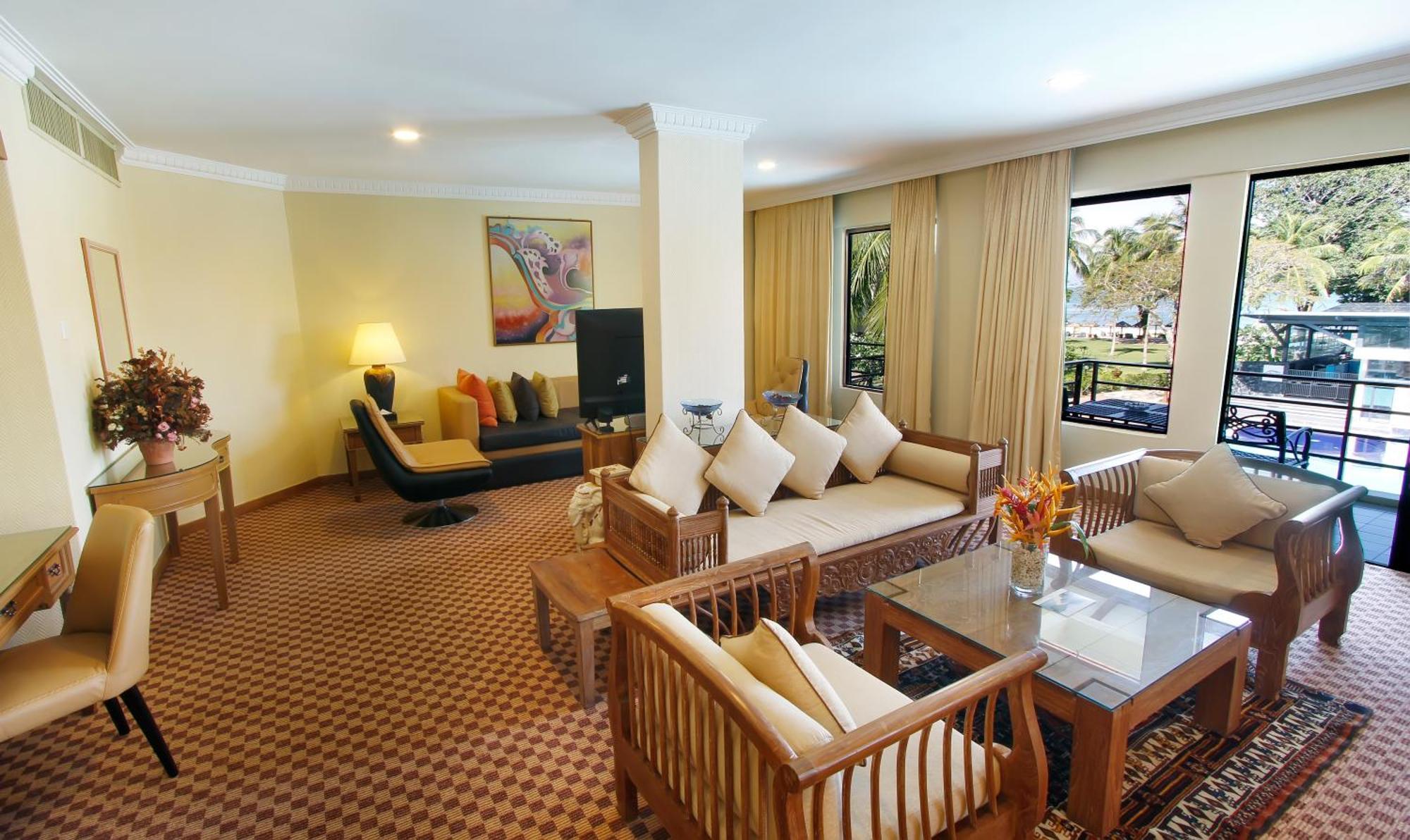 Holiday Villa Resort & Beachclub Langkawi Pantai Cenang  Dış mekan fotoğraf