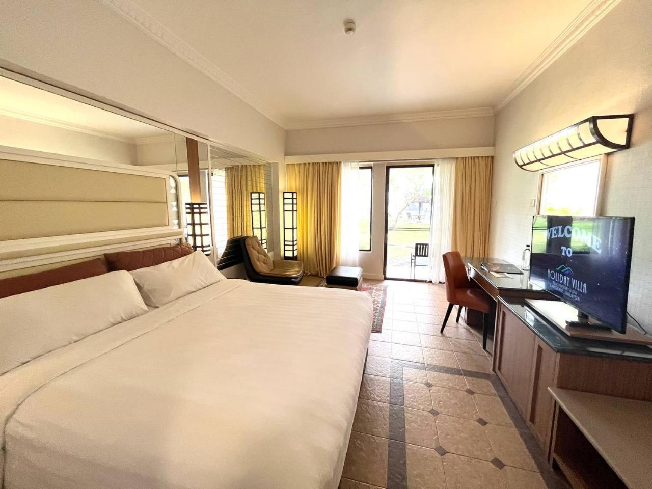 Holiday Villa Resort & Beachclub Langkawi Pantai Cenang  Dış mekan fotoğraf