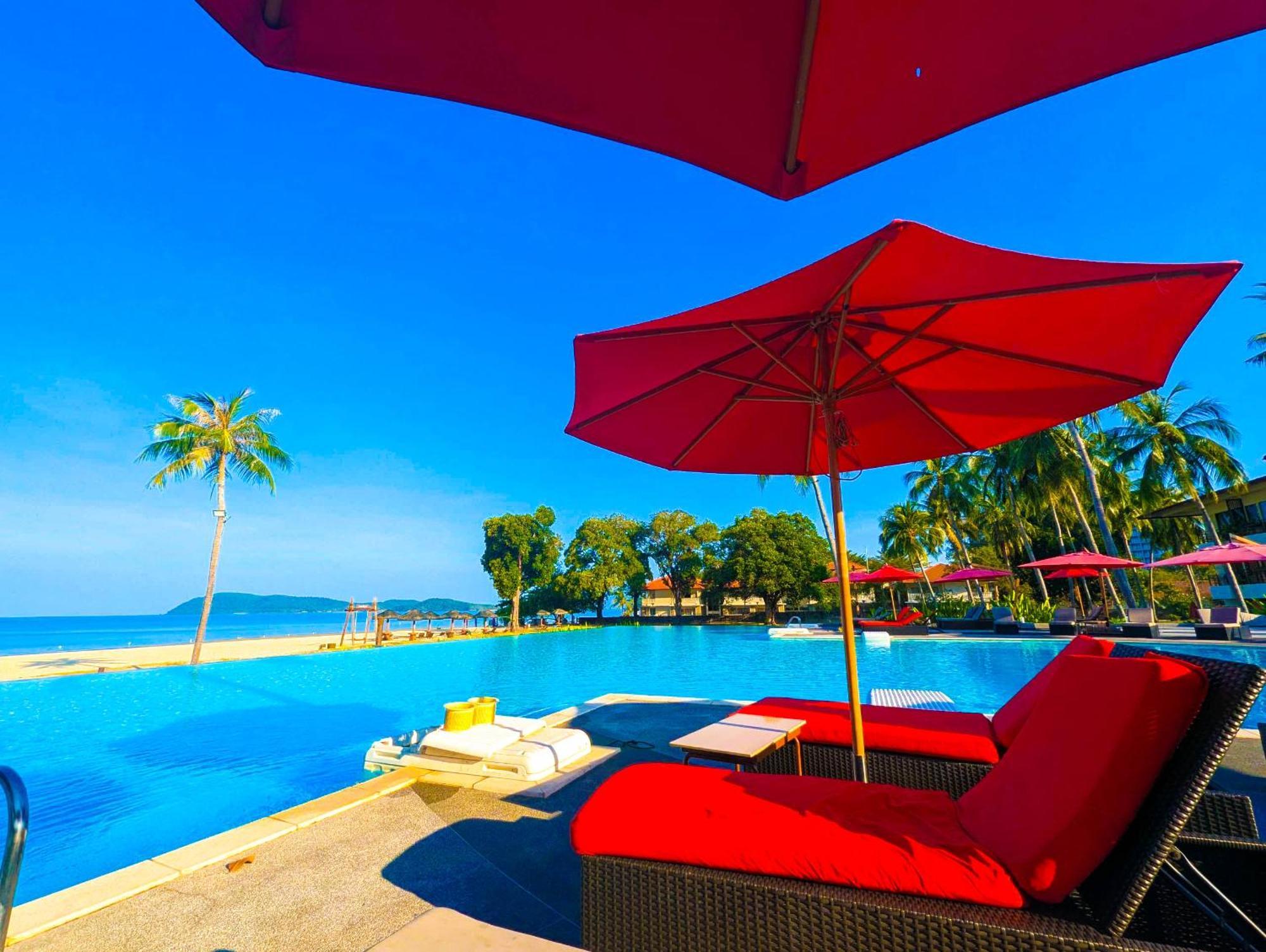 Holiday Villa Resort & Beachclub Langkawi Pantai Cenang  Dış mekan fotoğraf